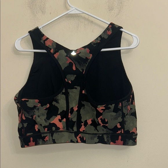 76. Torrid Black and Pink Camo Low Impact Wireless Racerback Sports Bra size 2X - Picture 7 of 7